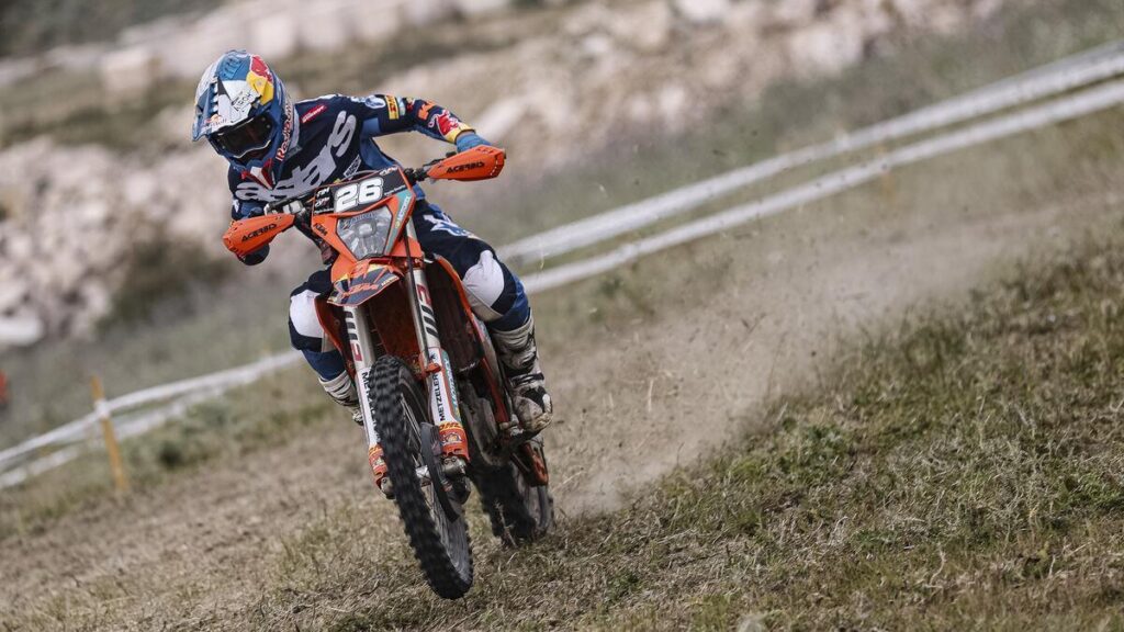 Josep Garcia comienza la defensa de sus dos títulos mundiales con victorias en Italia