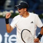 Ídolo total: Rafa Jódar barre para casa en el Godó