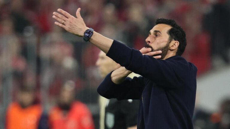 Arbeloa: "El árbitro se ha cargado el partido y la eliminatoria"