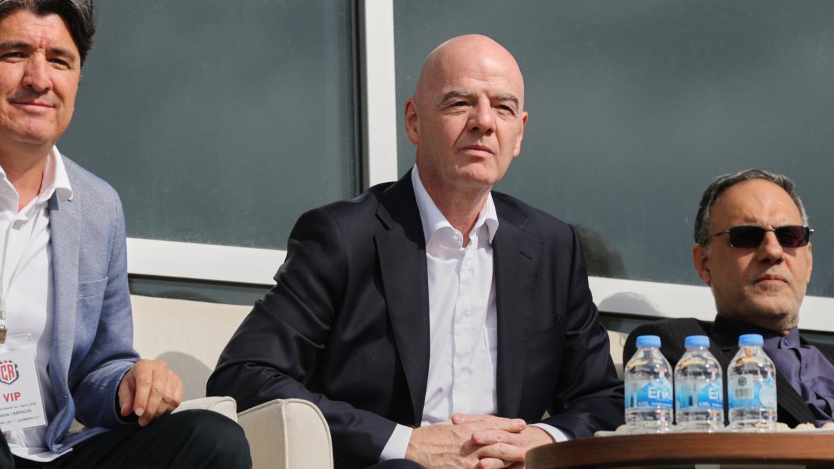 "No vivimos en la luna"