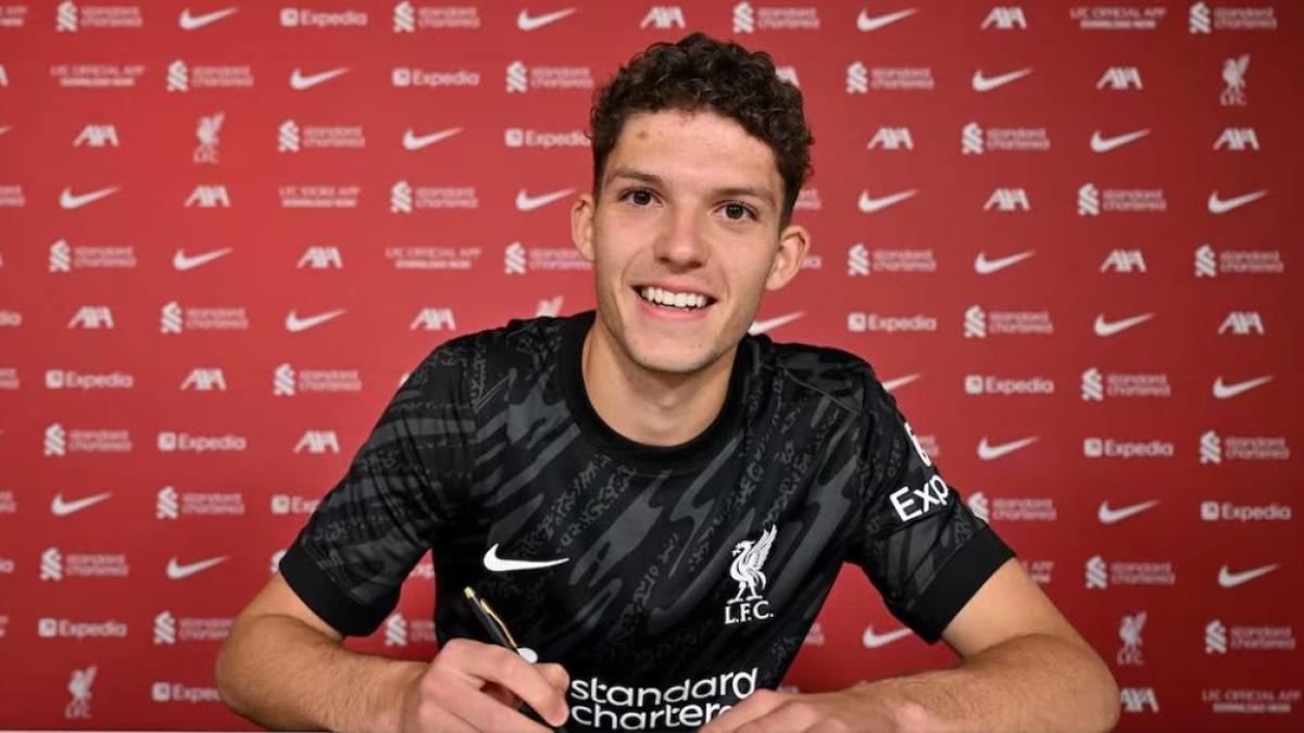 El Sevilla pone cerco a un joven portero del Liverpool