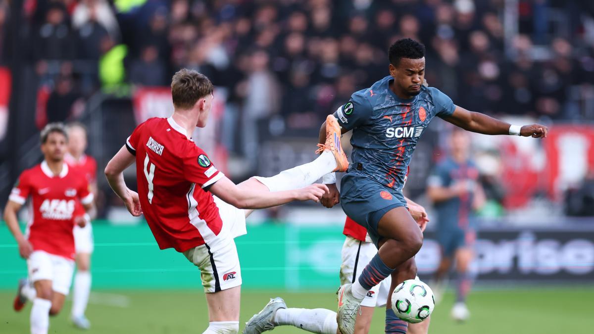 2-2: El Shakhtar de Arda Turan empata en Alkmaar y jugará las semis