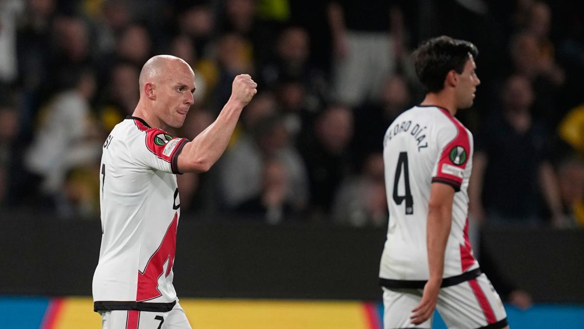 3-1: El Rayo pasa de la tragedia griega a la ilusión vallecana y el sueño europeo sigue vivo