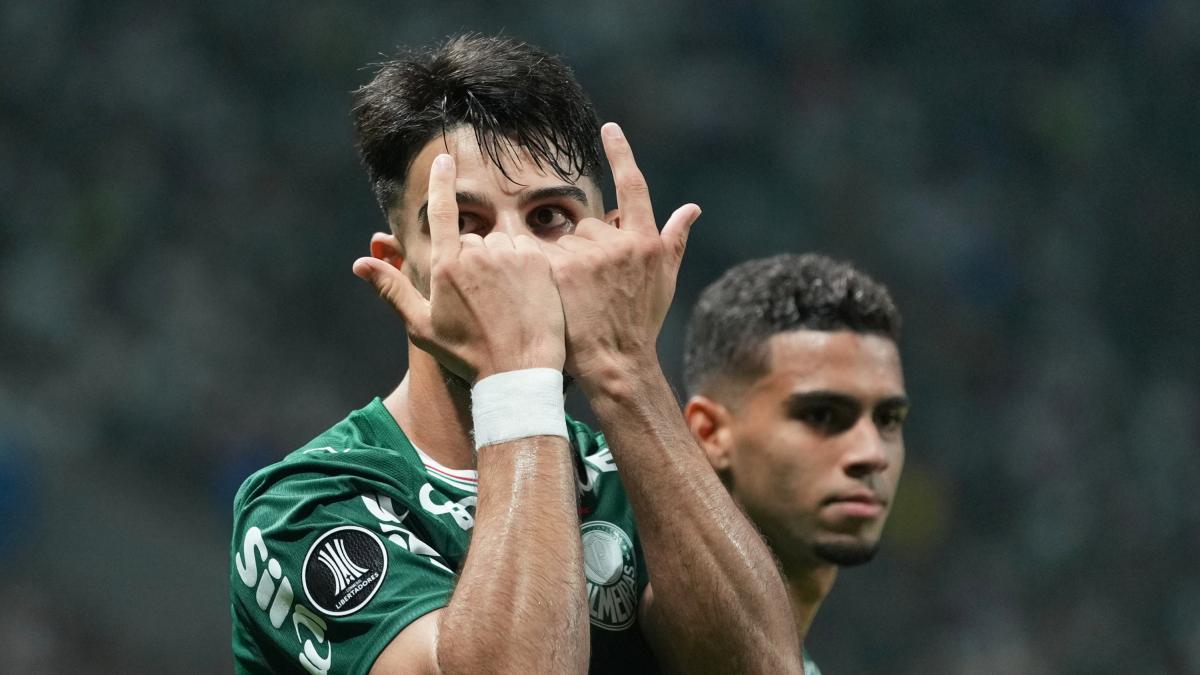 2-1: El Palmeiras gana, supera los 500 goles y deja en nada el golazo de Juan González