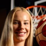 Dorka Juhasz, elegida MVP de la EuroLiga femenina en una gala celebrada en Zaragoza