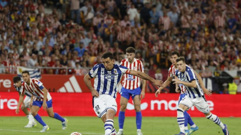 Oyazabal no perdona desde el punto de penalti y firma el 1-2 antes del descanso