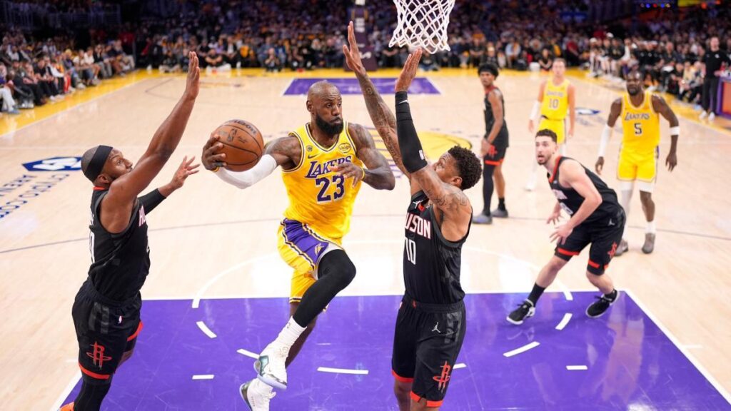 Un gran LeBron lidera a unos Lakers sin Doncic ante unos Rockets sin Durant