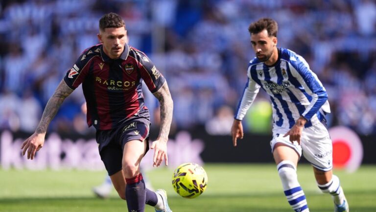 Dela, ante sus 100 partidos con el Levante