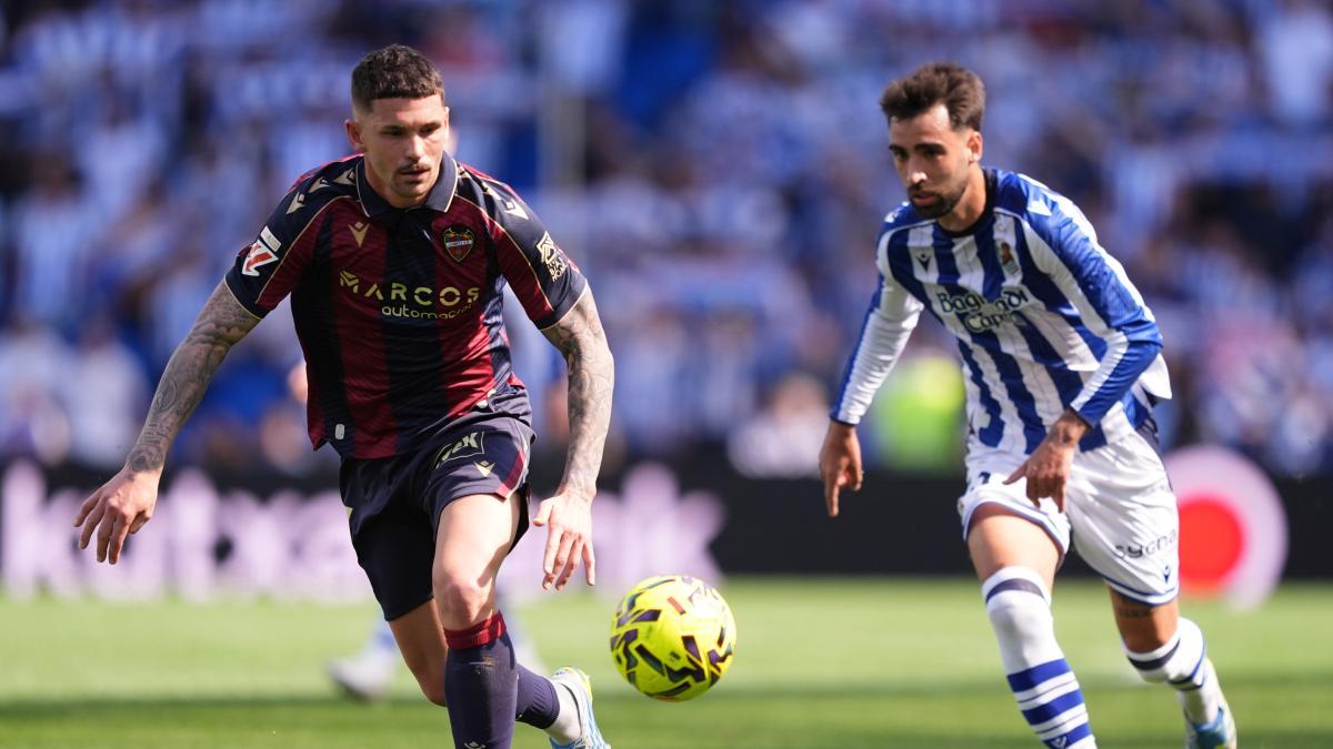 Dela, ante sus 100 partidos con el Levante