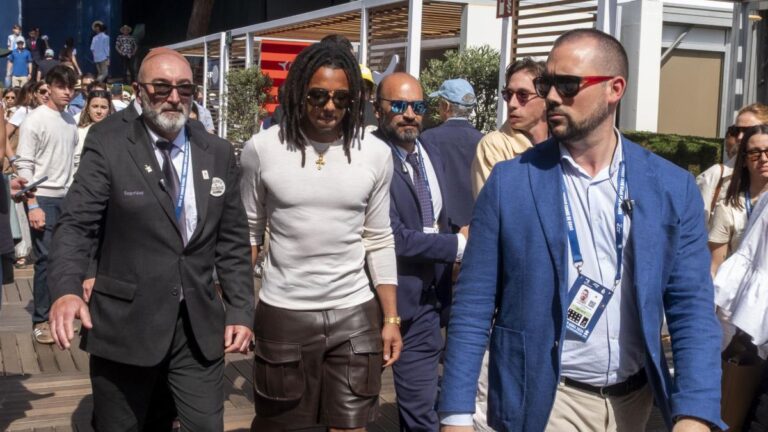 Olmo, Rashford y un fashion Koundé, en la final del Godó