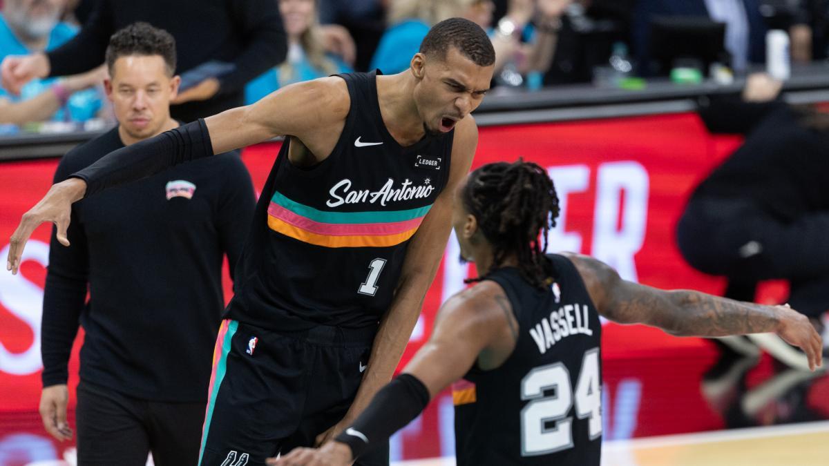 ¡Brutal! El ‘alien’ Wembanyama mete pánico en su estreno en unos playoffs