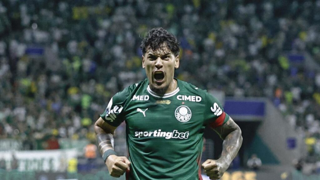 2-1: El Palmeiras gana con diez el día que reaparece Vítor Roque