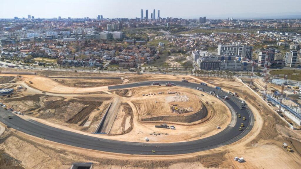 Así han construido La Monumental, la espectacular curva peraltada de Madring para la F1: los datos definitivos que desconocías