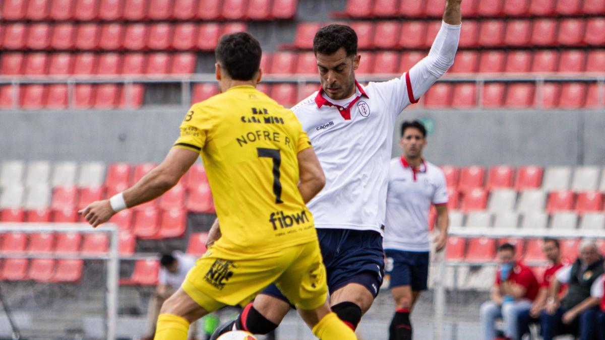 ‘Pataleta’ del Terrassa con el arbitraje