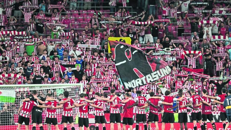 San Mamés recupera su esencia