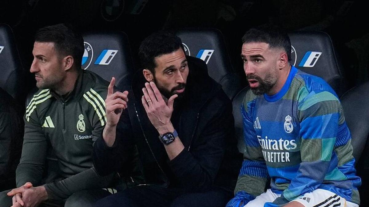 Algo pasa con Carvajal en el Real Madrid