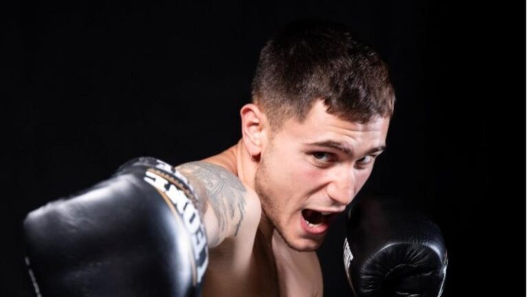 El mejor boxeo profesional aterriza en la localidad vizcaína de Zaratamo