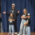 Jordi Fernández vuelve a traer Sant Jordi a las escuelas de Brooklyn