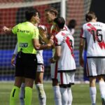 El VAR no debió nunca avisar por el derribo de Ratiu a Marín pero sí por el agarrón de Turrientes