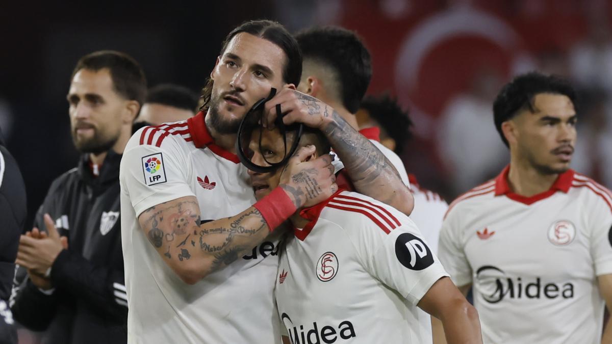 Estremecedora carta de Gudelj a la afición del Sevilla: "Nos vamos a hacer cargo, os lo juro"