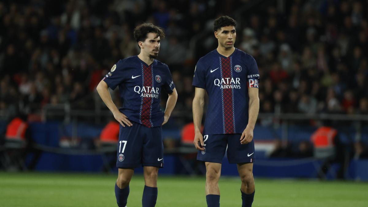 La Champions recopila el curioso saque de centro del PSG a lo videojuego