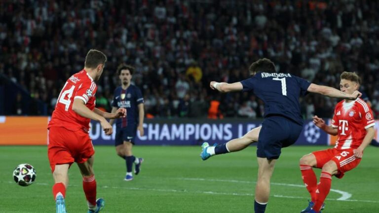 Locura en París: Dembélé falla un gol cantado y Kvaratskhelia anota uno imposible