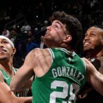 Hugo González vuelve a jugar, pero los Celtics tienen un problema con el 'galáctico' Embiid
