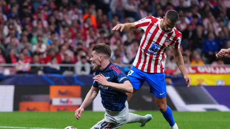 Gyokeres adelantó al Arsenal tras un polémico penalti