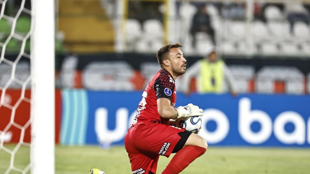 Histórico: ¡Para tres veces el mismo penalti!