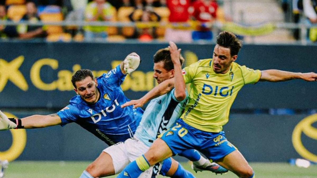 Iza no volverá a jugar con el Cádiz