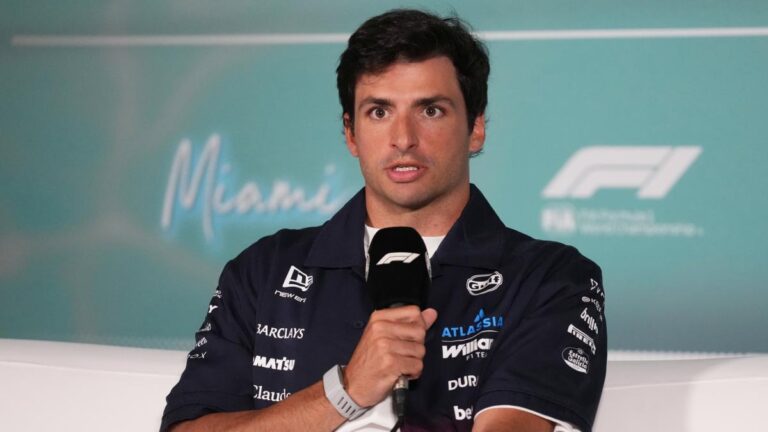 Sainz y las evoluciones de Williams: "Si los demás traen grandes mejoras no vamos a subir mucho en la parrilla"