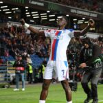 1-3: El Crystal Palace ya otea la final tras destrozar con su pegada al Shakhtar de Arda Turan