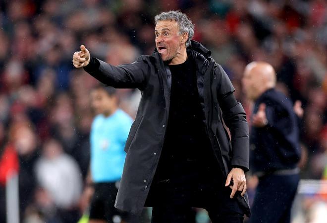 Luis Enrique desliza su deseo: "Volver a España siempre es un placer"