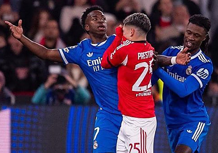 'Ley Prestianni': tarjeta roja a los jugadores que se tapen la boca para insultar