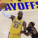 Los Lakers sacan pecho en el primer duelo de 'playoff' sin Doncic
