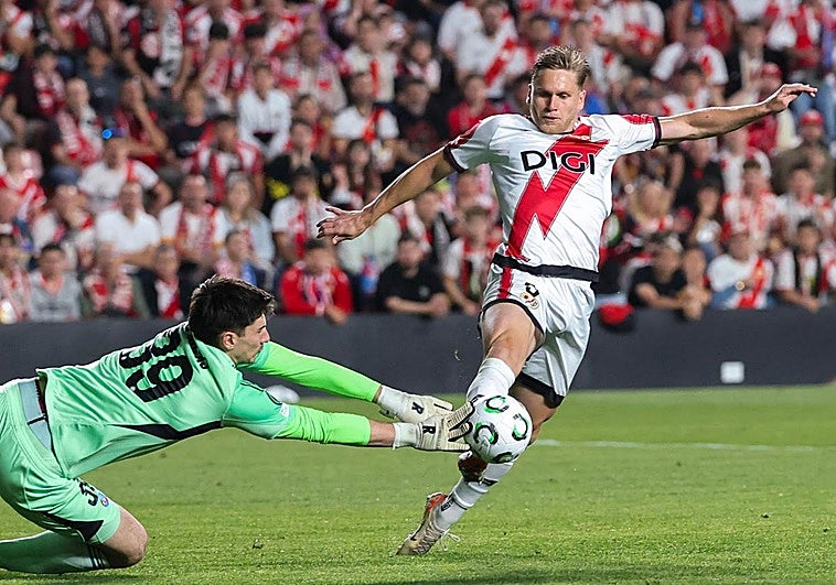 Estrasburgo - Rayo: horario, canal de televisión y dónde ver online hoy el partido de Conference League