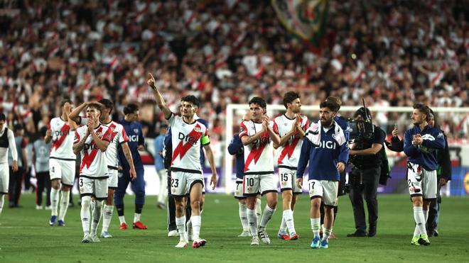 Así está la lucha por la quinta plaza española en Champions: el PSG 'ayuda' a España