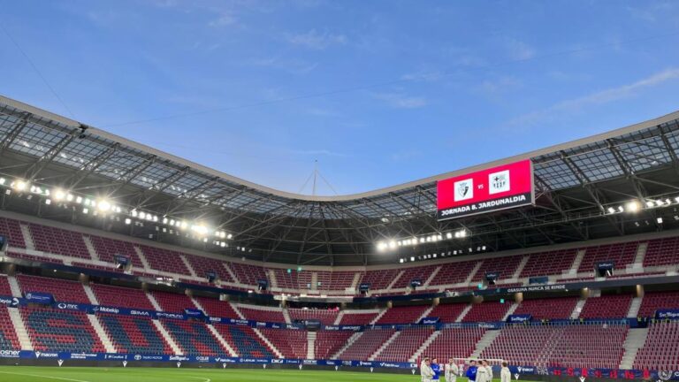 Aviso naranja en Pamplona: la lluvia inquieta en el Osasuna-Barça