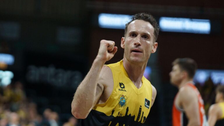 Marcelinho: "La Penya me abrió las puertas del baloncesto y el mundo, así que ganar la BCL aquí me haría mucha ilusión"