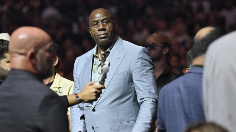 Magic Johnson, sobre los playoffs de la NBA: "Tengo que disculparme con ellos, me quito el sombrero ante su entrenador"