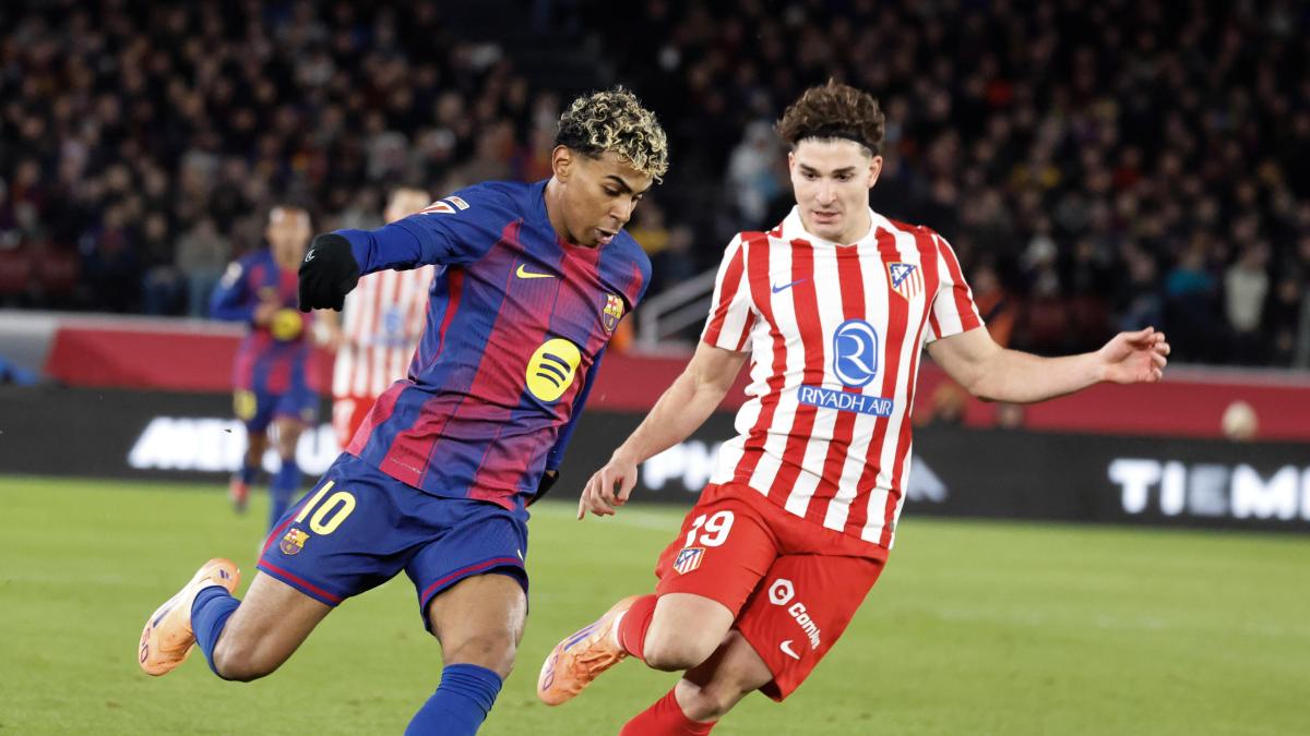 Barça-Julián Álvarez: caminos opuestos en cuanto a títulos