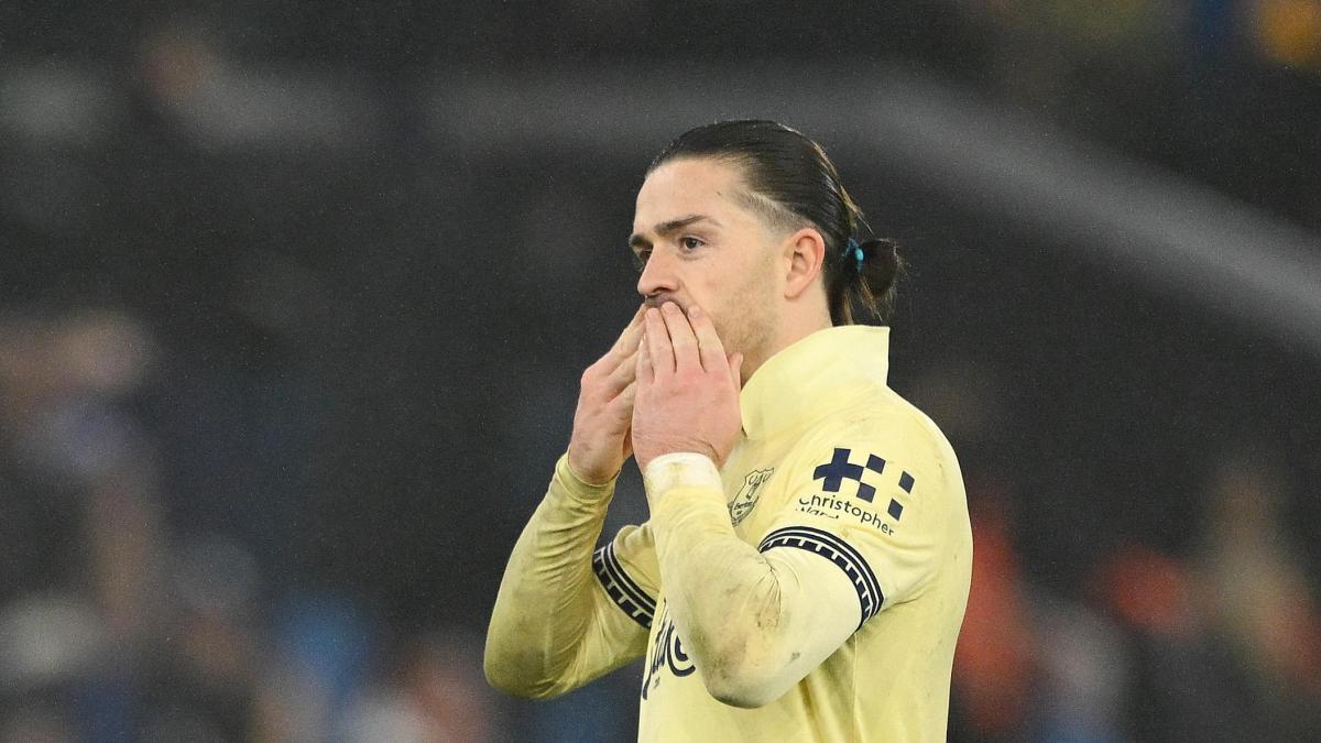 Grealish responde a las críticas: "Abril... ¡Déjenme vivir, aleluya!"
