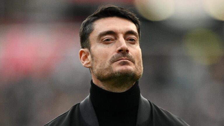Albert Riera explota: "Esto no es un bar o un circo. El veneno está fuera. No soy una marioneta"
