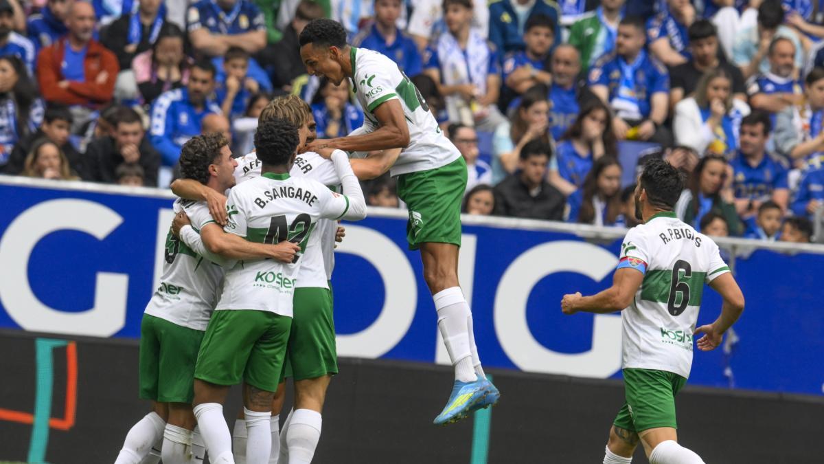 El Elche, con cuatro bajas, peleará por la salvación ante el Alavés