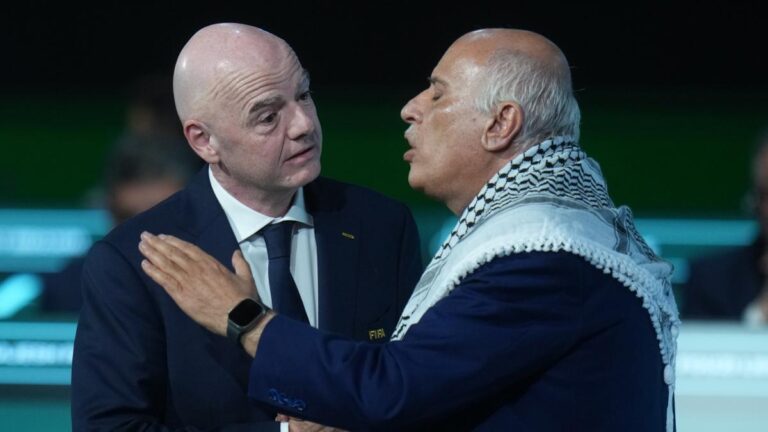 "Quiero confirmarles que seré candidato a la presidencia de la FIFA el próximo año"