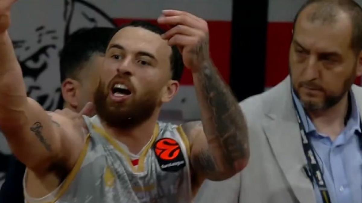 Mike James se disculpa tras su rifirrafe con los árbitros que acabó en expulsión