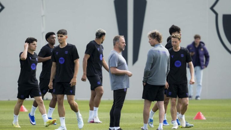 Flick, sobre las opciones del Barça de competir con PSG y Bayern: "100%"