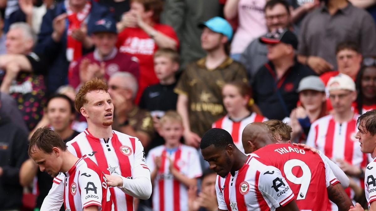 El Brentford golea al West Ham y da vida al Tottenham