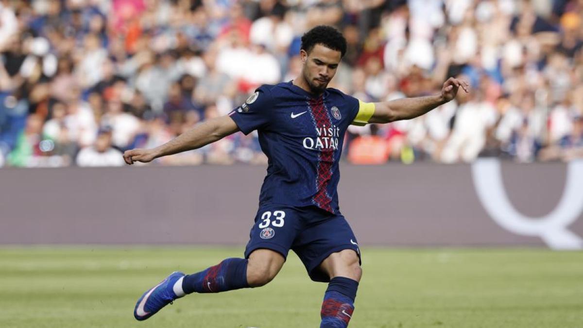 2-2: Luis Enrique piensa en la Champions antes de tiempo y el PSG se la pega en casa