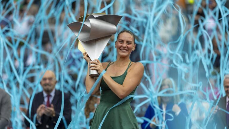 Kostyuk acaba con Andreeva y se corona nueva reina en Madrid